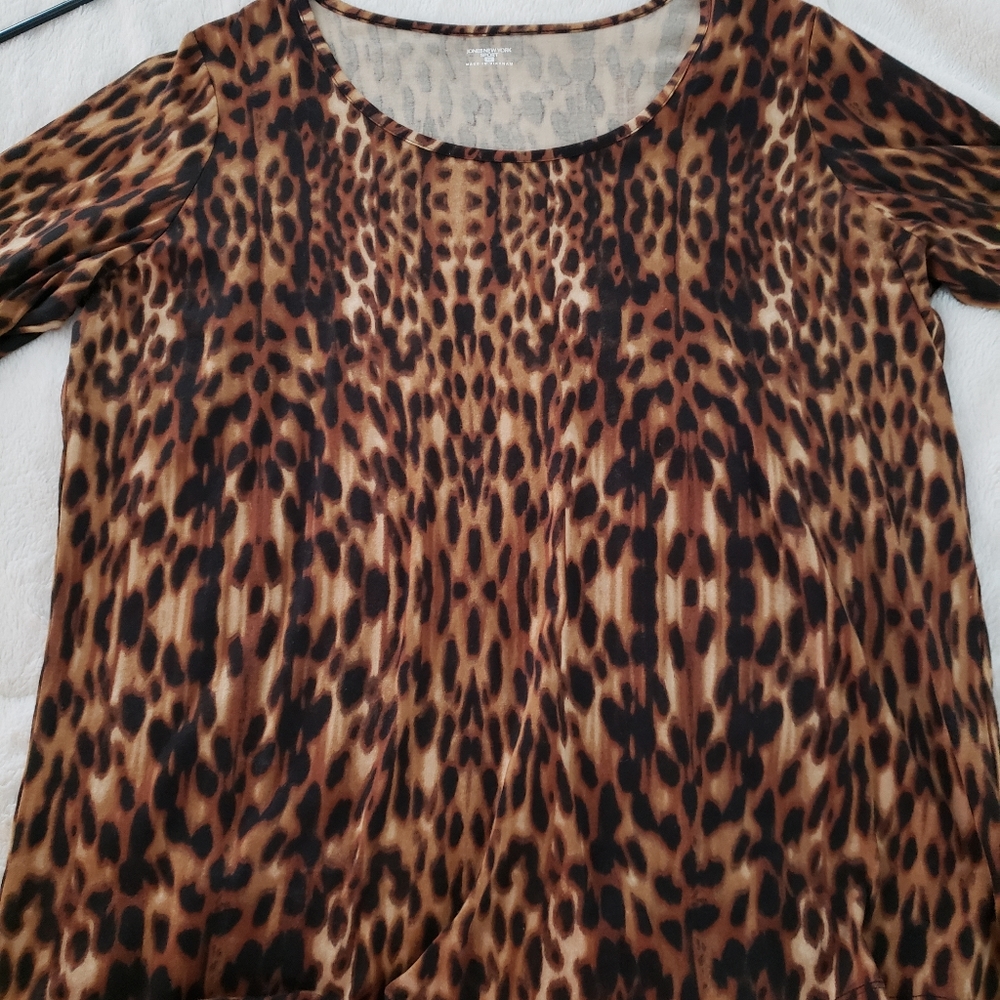 1X Jones New York Animal Print top